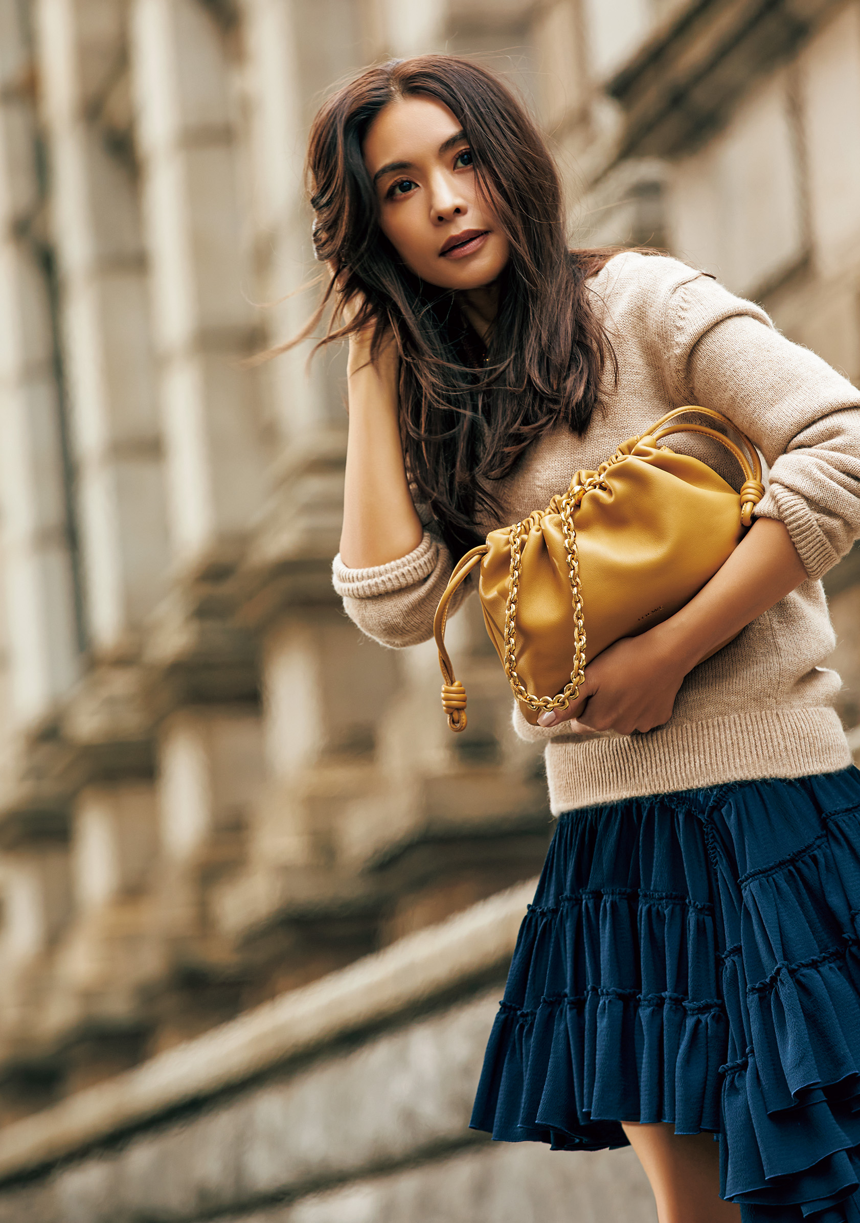 BAG」は「Big」なアクセサリー！長く愛せる【新作LOEWE】 | VERY NaVY