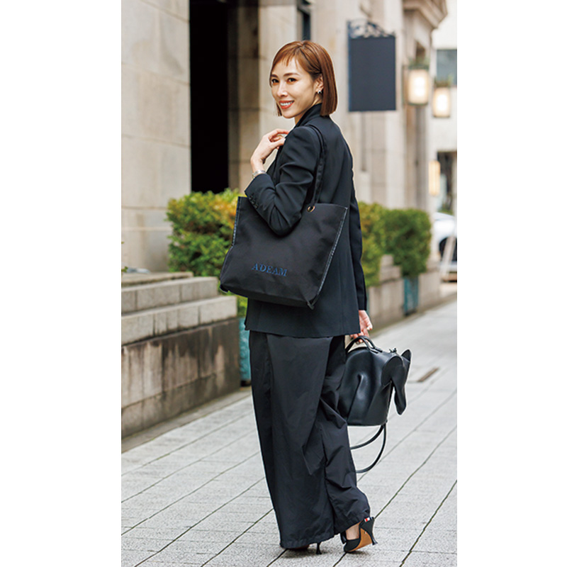 ADEAM」トートバッグ付き『VERY NaVY』4月号が発売中！ | VERY NaVY