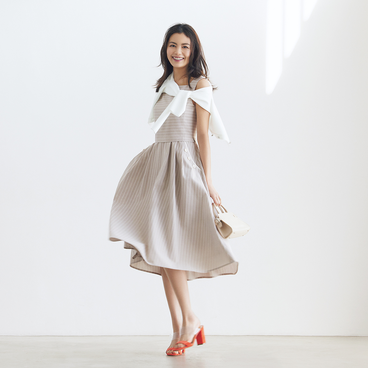 FOXEY」で探す！大人のための「可愛い服」コーデ3選 | VERY