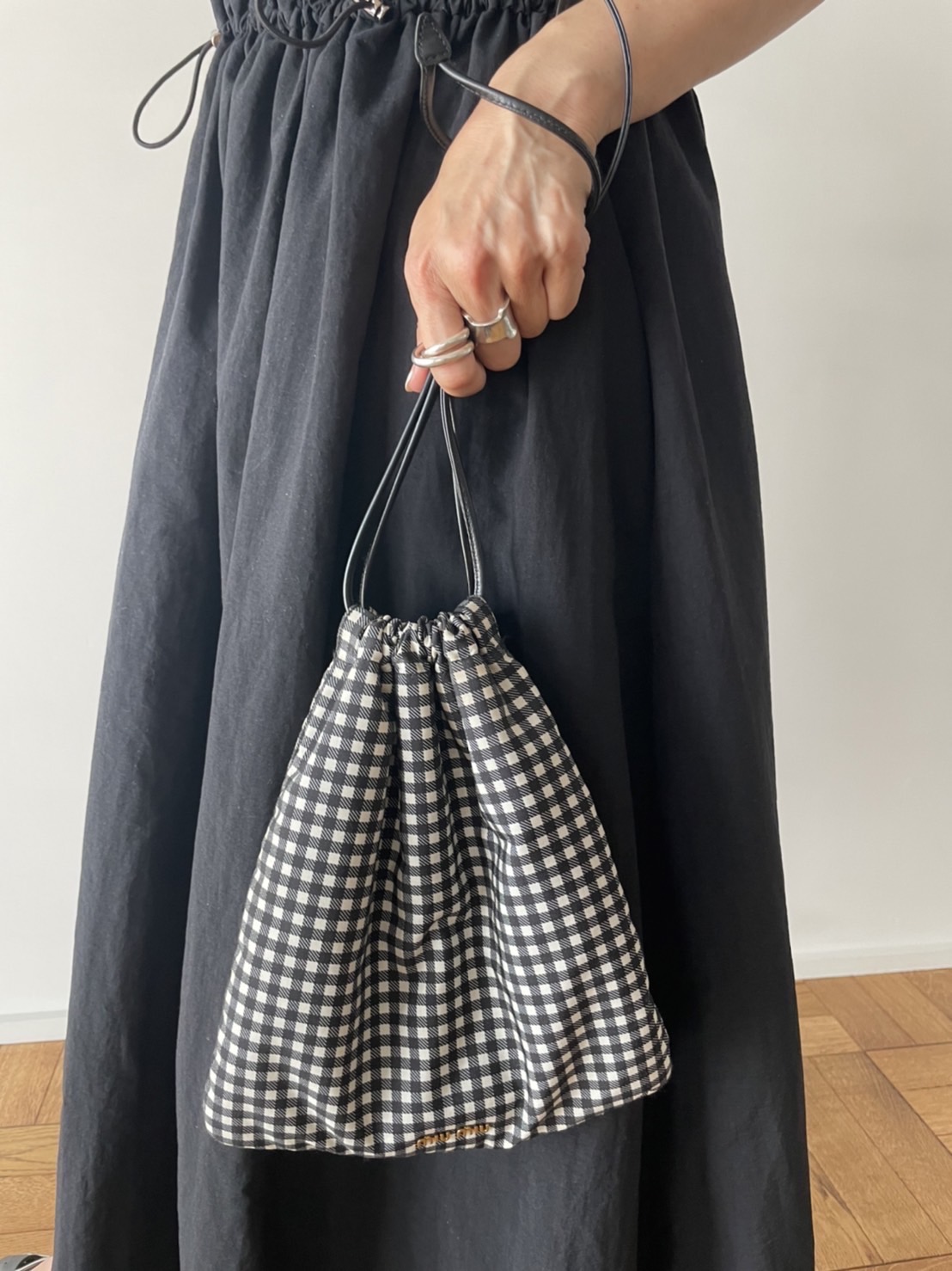 大人のmiumiu（ミュウミュウ）SNAP】ときめき再び♡ のママ急増中！ | VERY