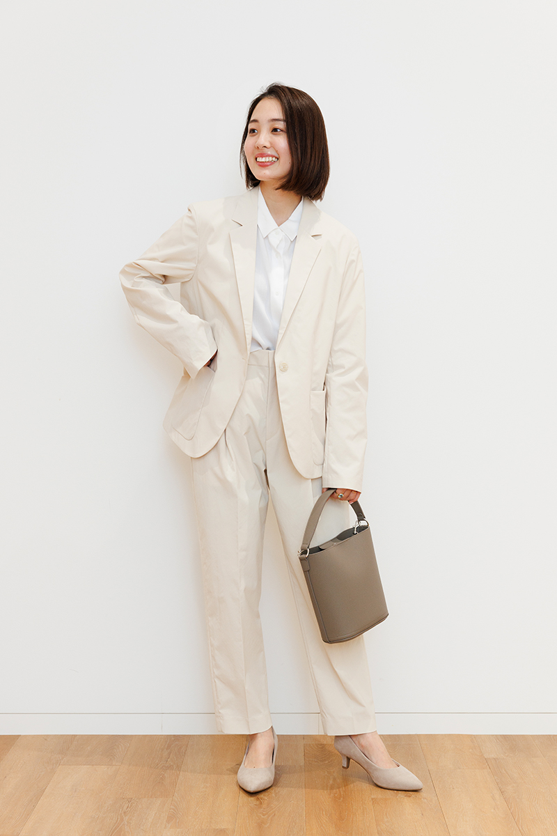 25日発売【ユニクロ×セオリー】入園式・入学式にも使えるセットアップ