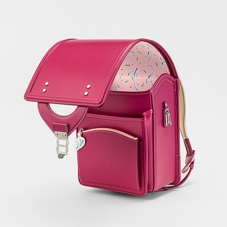 2025年版「土屋鞄×ミナ ペルホネン」はランドセルだけじゃない！ | VERY