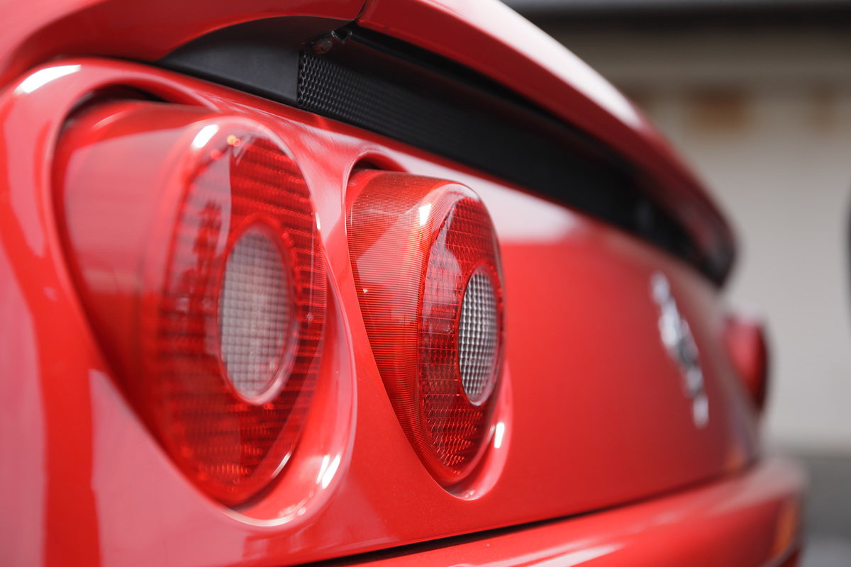 フェラーリ / F355ベルリネッタF1 | CARZY