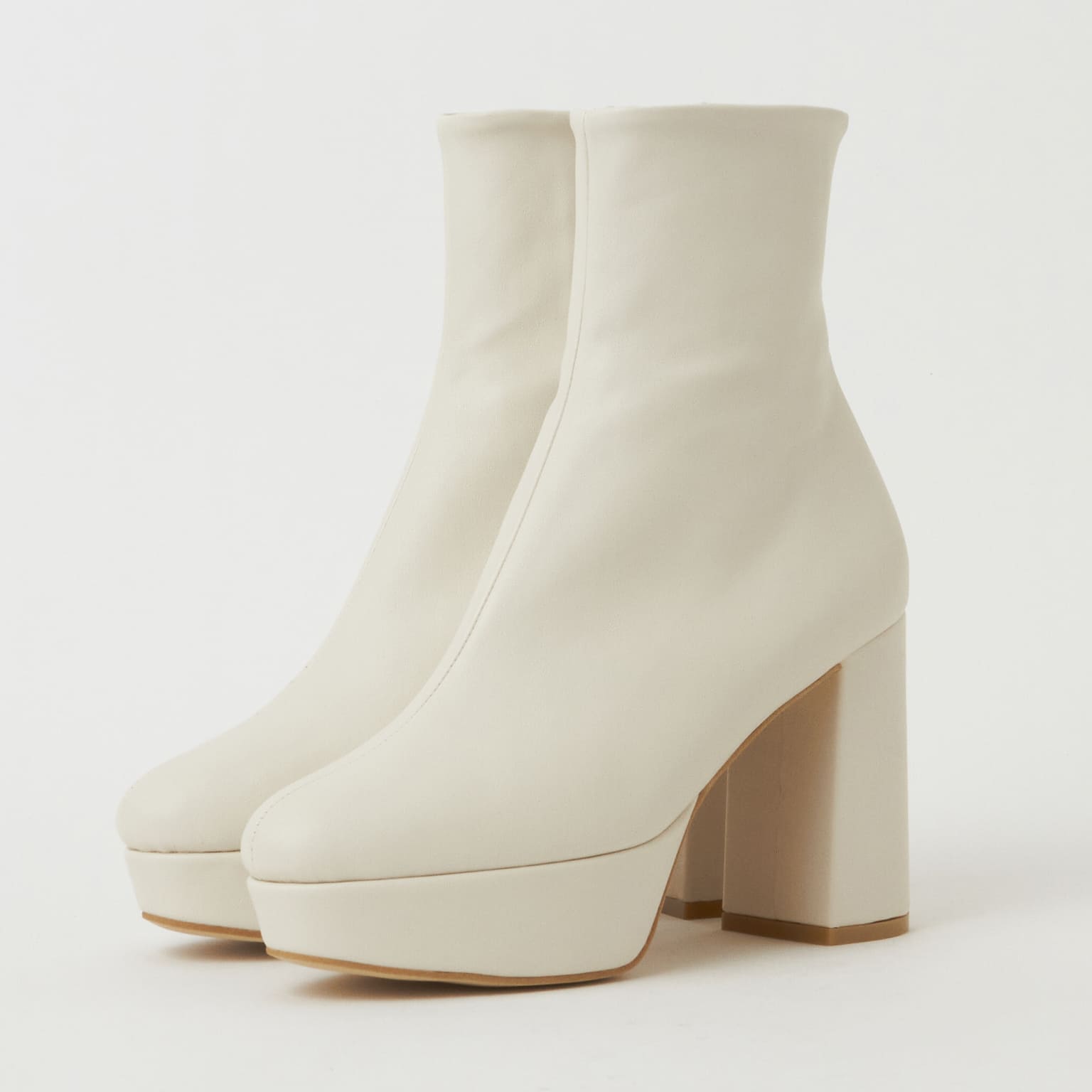 靴・バッグのダイアナ通販サイト ｜ G60280: シューズ 【dianashoes.com】