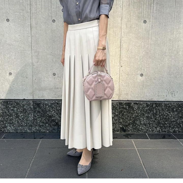 DIANA ビジューボディバッグ ライトグレー DIANA ビジューボディバッグ