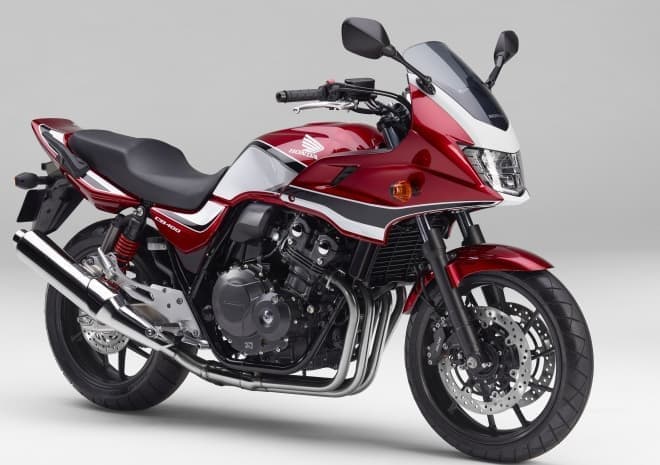 ホンダ「CB400 SUPER FOUR」シリーズに、新色「キャンディークロモ