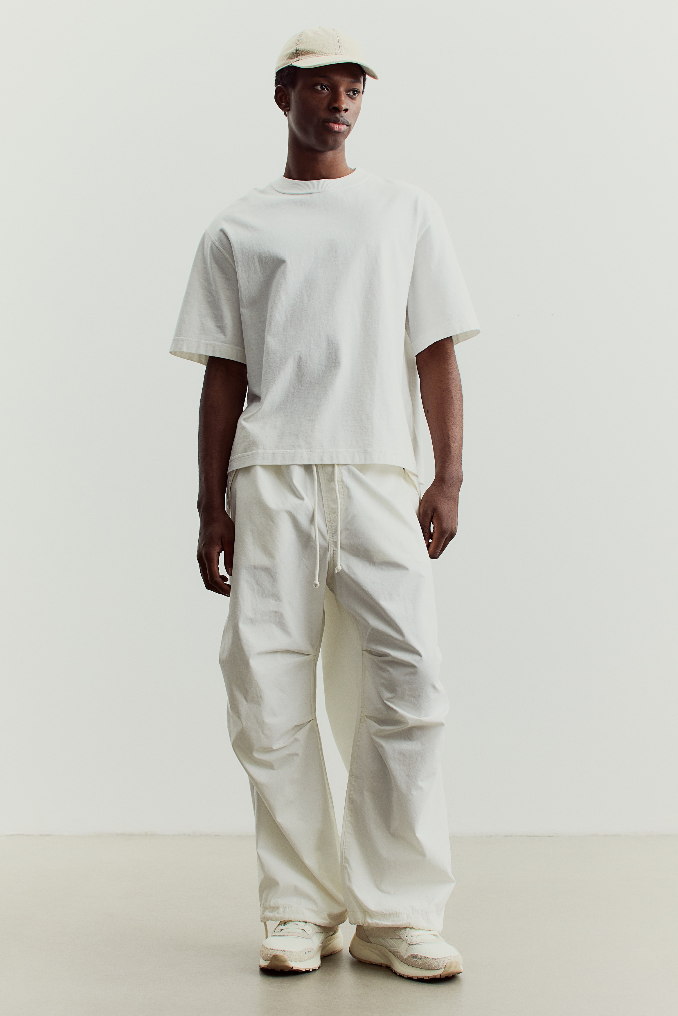 Men's White Loose Fit Parachute Pants | H&M CA