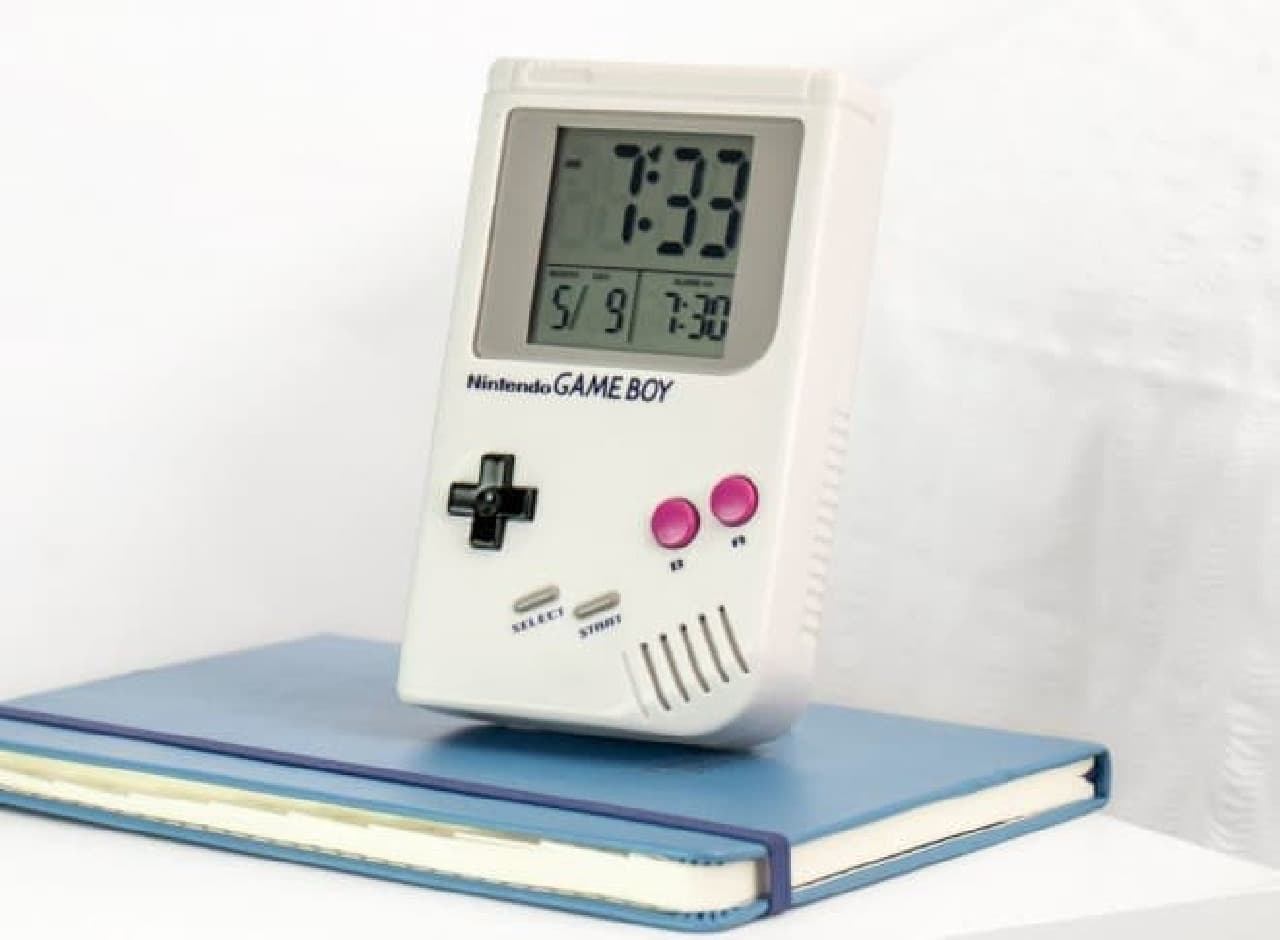 任天堂ゲームボーイをモチーフにした目覚まし時計「Game Boy Alarm