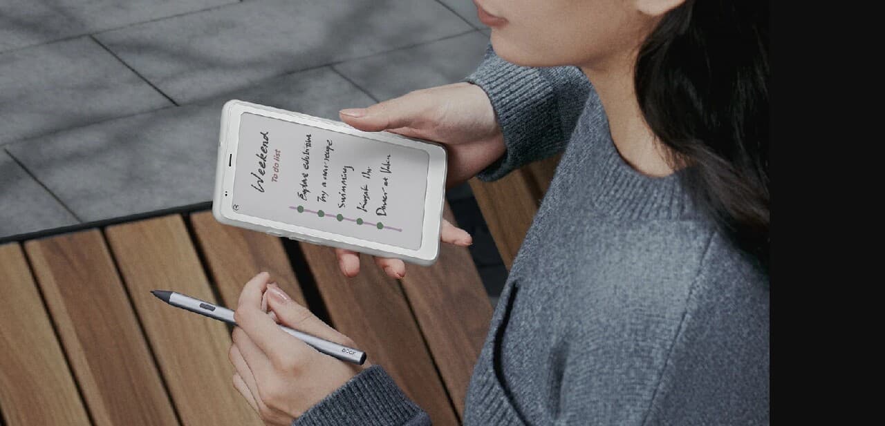 ポケットに入るスマート電子書籍リーダー「Onyx BOOX Palma 2／Palma 2