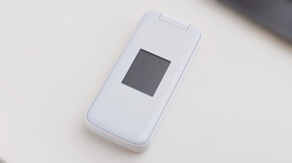 6年ぶり復活の「らくらくホンF-41F」実機レビュー ドコモ3G停波の