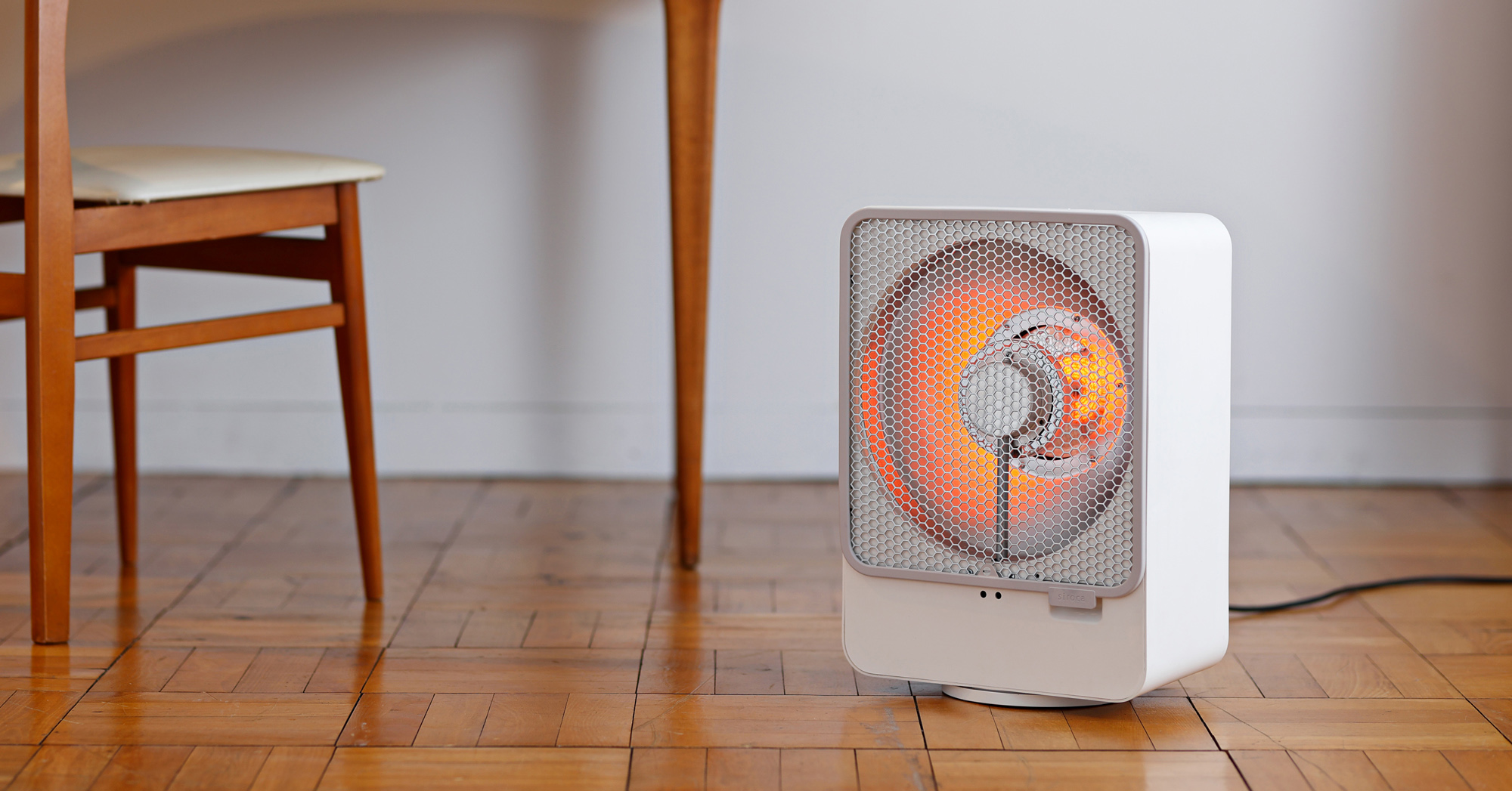 あたたかさ2倍で省エネ」うたうシロカの電気ヒーター、仕組みは