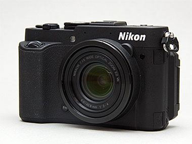ハイエンドさを高めながらトレンドも抑えた最新モデル ニコン「COOLPIX