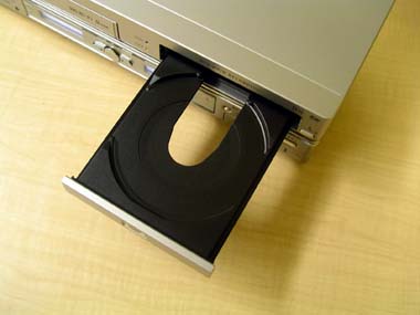 機能統合が進んだ第2世代のVHS一体型～シャープ：レビュー：シャープ