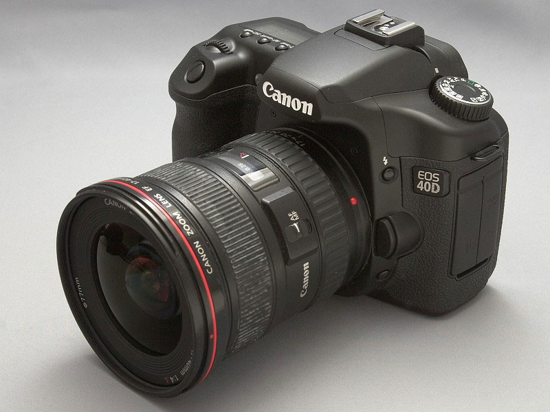 堅実な成長を遂げたデジ一眼――キヤノン「EOS 40D」：レビュー（1/9