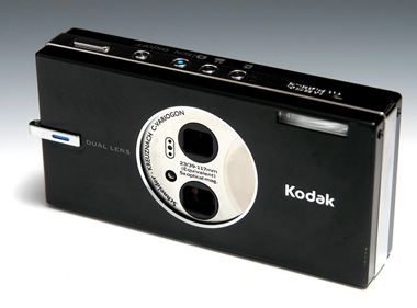 ケータイサイズの超広角2眼デジカメ――コダック「V705」：レビュー（1/4