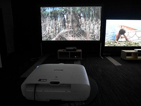 4Kもワイヤレス！ エプソンが初の4K/HDR対応プロジェクター「EH-TW8300