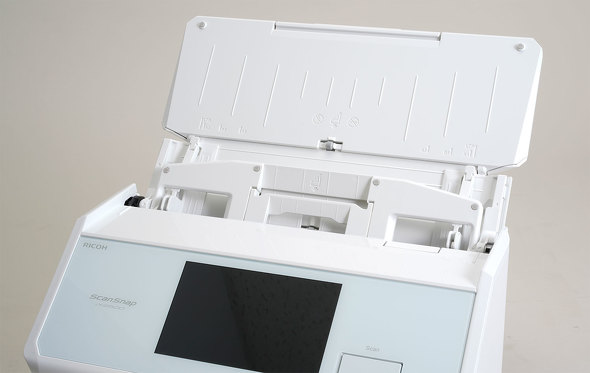 スペックだけではない、実機で感じるPFU「Scan Snap iX2500」の“本当の