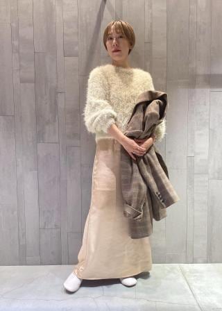 ADAM ET ROPÉ FEMME(アダム エ ロペ ファム) / スリットサテン