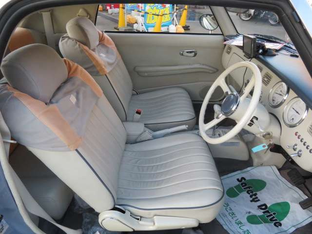 日産 フィガロ 1.0 オープントップ ホワイトレザー 車庫保管 319.9万円