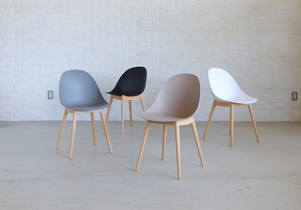 ニュートラルなカラーリングでやわらかな雰囲気の EGG エッグ チェア