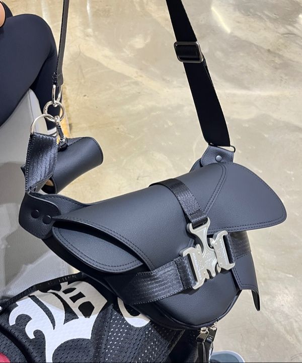 MUSINSA | IUGAMAKARAS Triple Covered Crow Buckle Bag