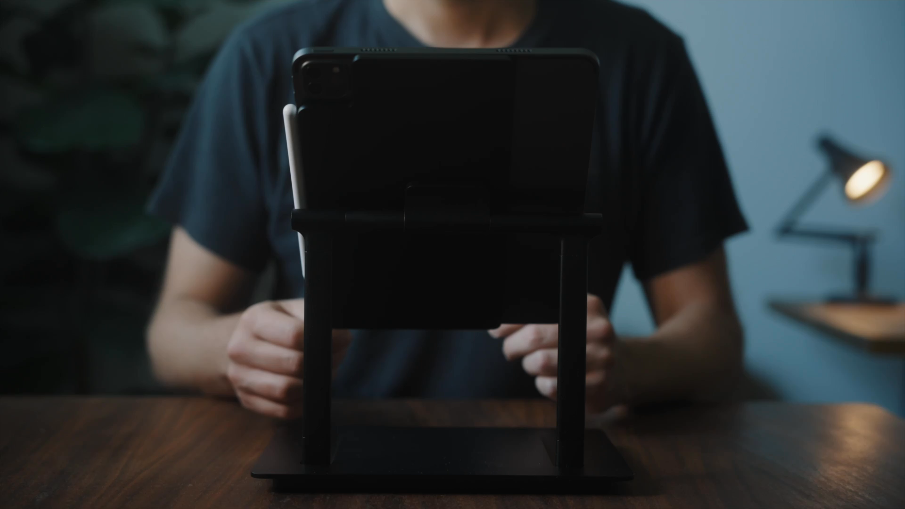 LAB22 Infinity Adjust Stand for iPad Pro 11
