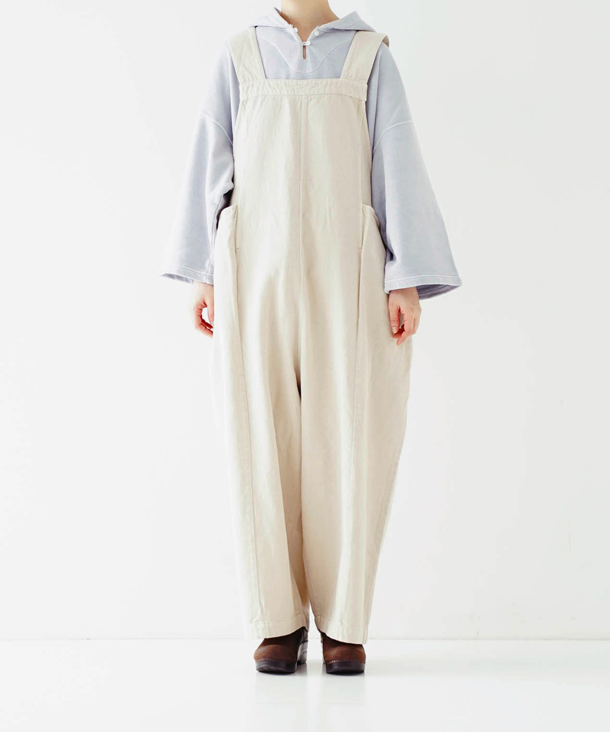 UpcycleLino] チノウォッシュカラーサロペット｜nest Robe / CONFECT