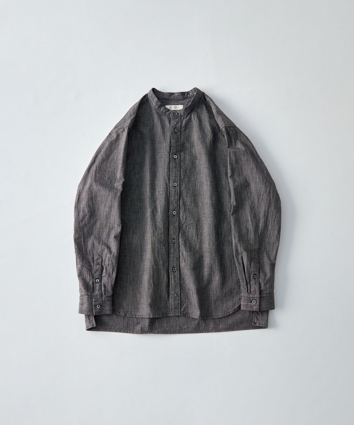 先染めコットン 杢ストライプ バンドカラーシャツ｜nest Robe