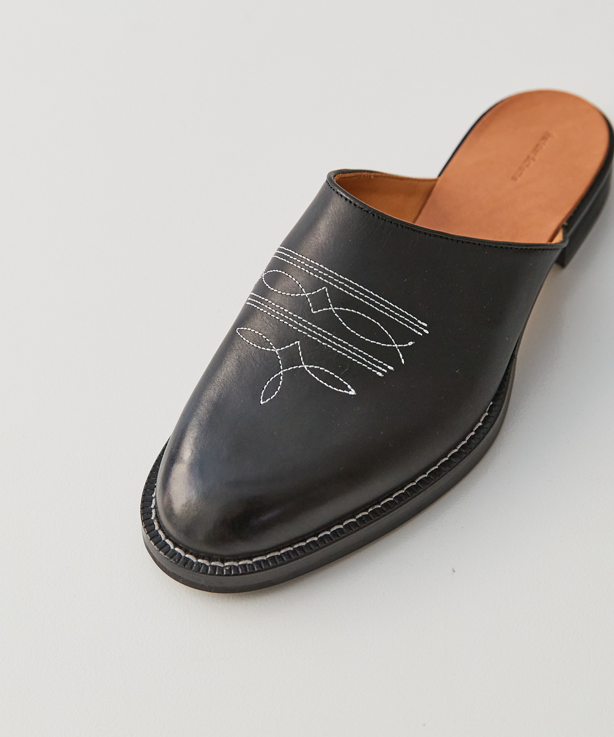 Hender Scheme / cheak (black-white)｜nest Robe / CONFECT ONLINE SHOP