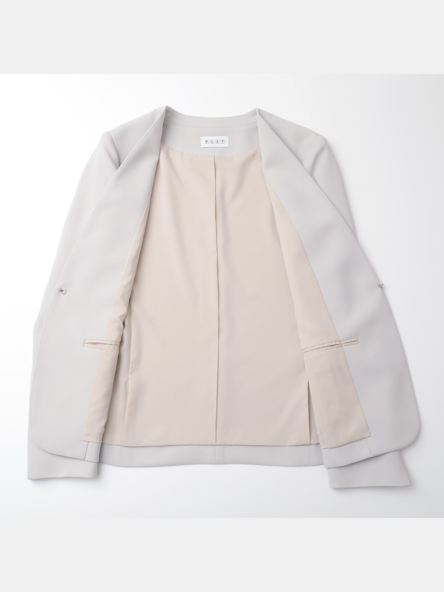 PLST(プラステ)公式 | トリアセブレンドカラーレスジャケット