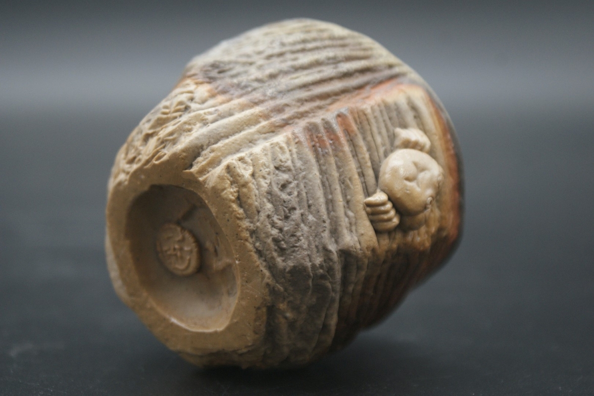 小西 陶蔵 作 備前 酒呑（カニ） | 陶備堂オンラインショップ