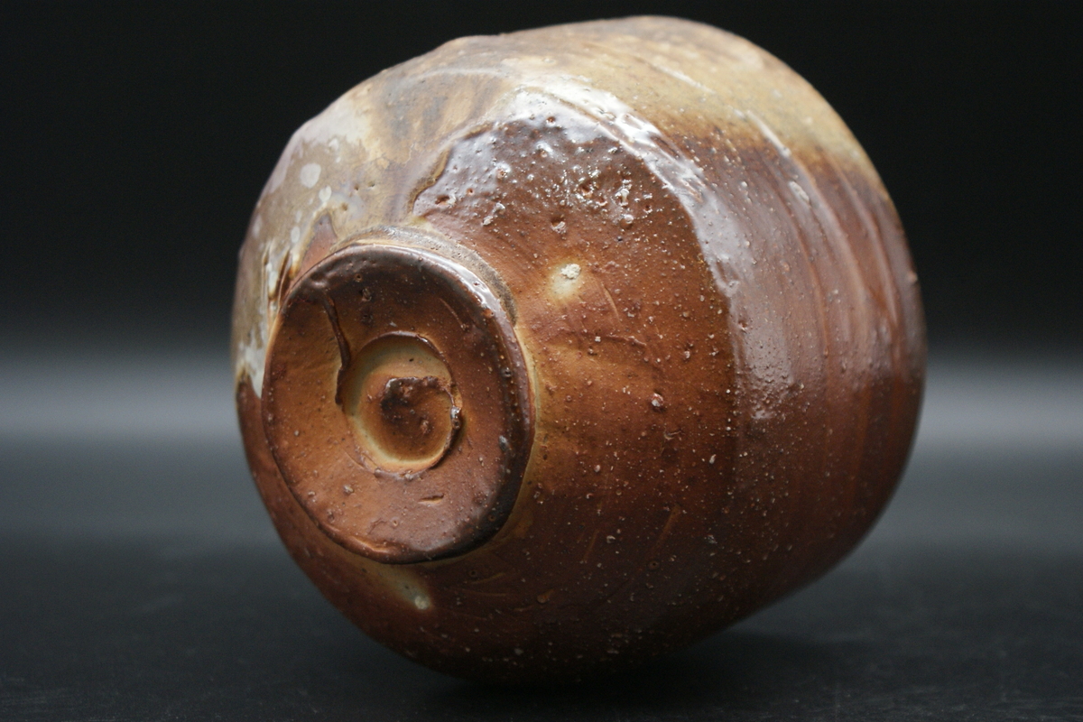 人間国宝》伊勢﨑 淳 作 備前 茶碗（桐箱後日） | 陶備堂オンライン