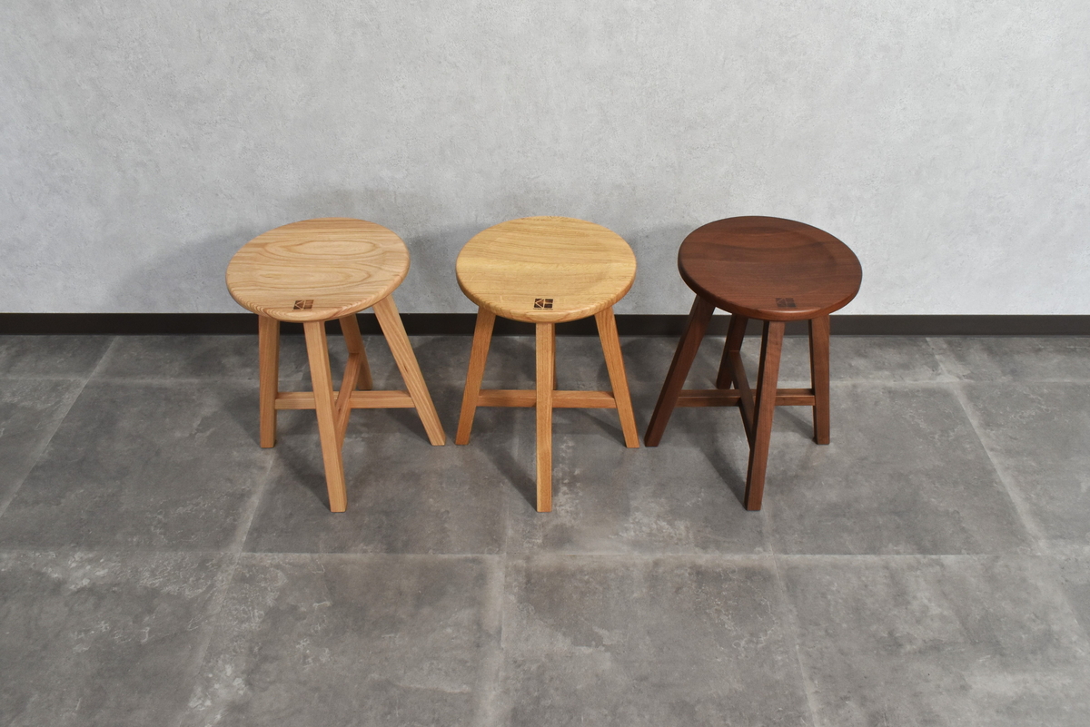 スツール／ブラックウォールナット材（輸入材） | 栗山家具オンライン