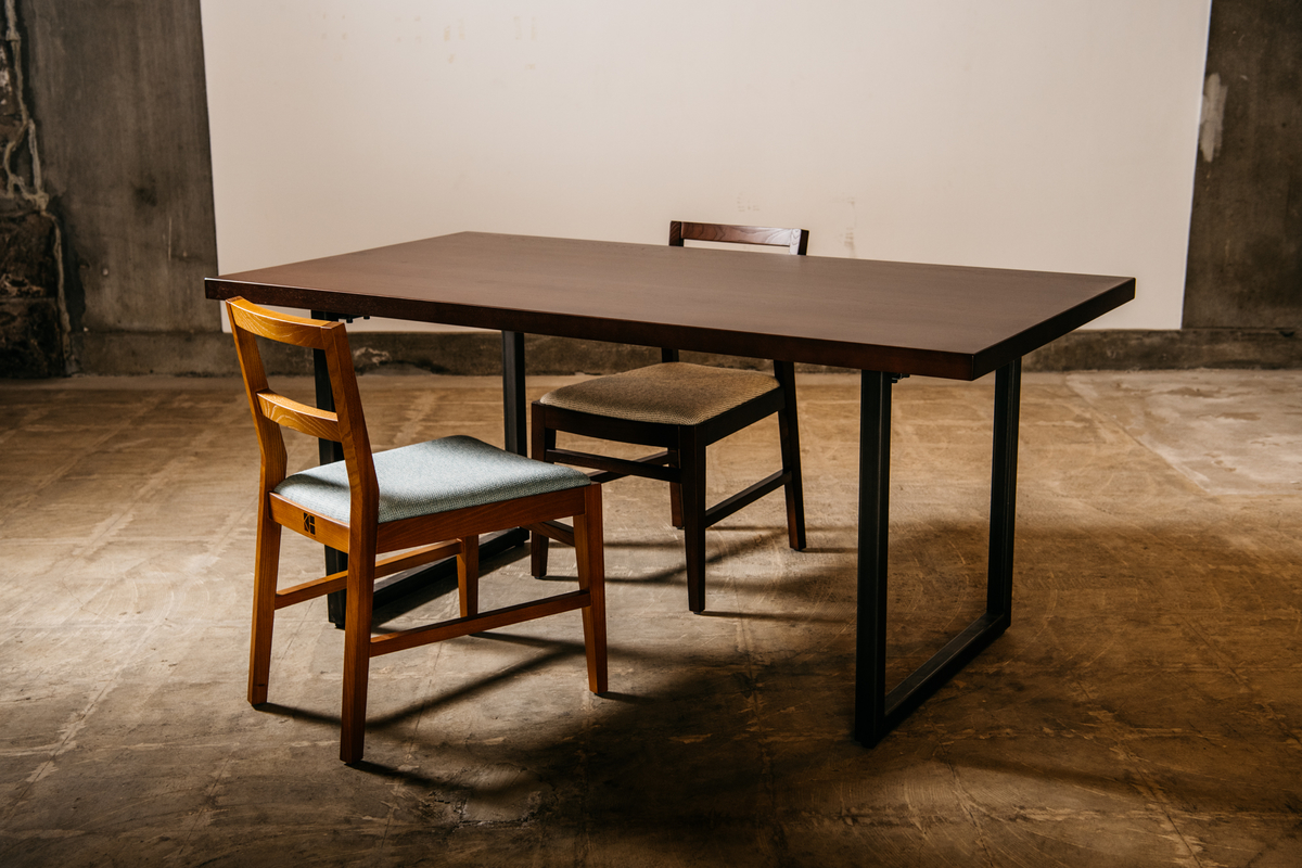 ダイニングテーブルW1800角脚（天板厚40㎜） | 栗山家具オンラインストア