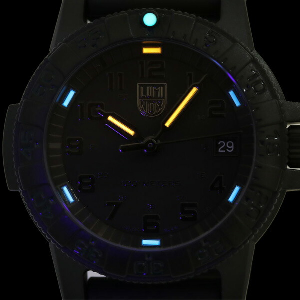 ルミノックス ブラックアウト 0300シリーズ 腕時計 LUMINOX レザー