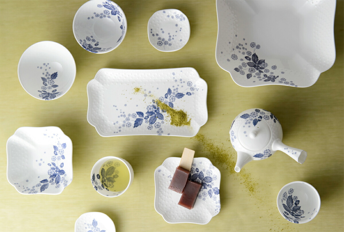  ウェッジウッド ストロベリーブルーム 複数セット ストロベリー ブルーム インディゴ マルチディッシュ|WEDGWOOD公式