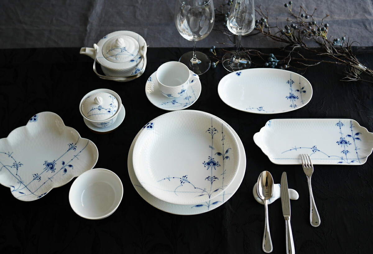 廃盤☆ロイヤルコペンハーゲン　ブルーパルメッテ　クレセントディッシュ ロイヤルコペンハーゲン 希少 廃盤 ブルーパルメッテ クレセント