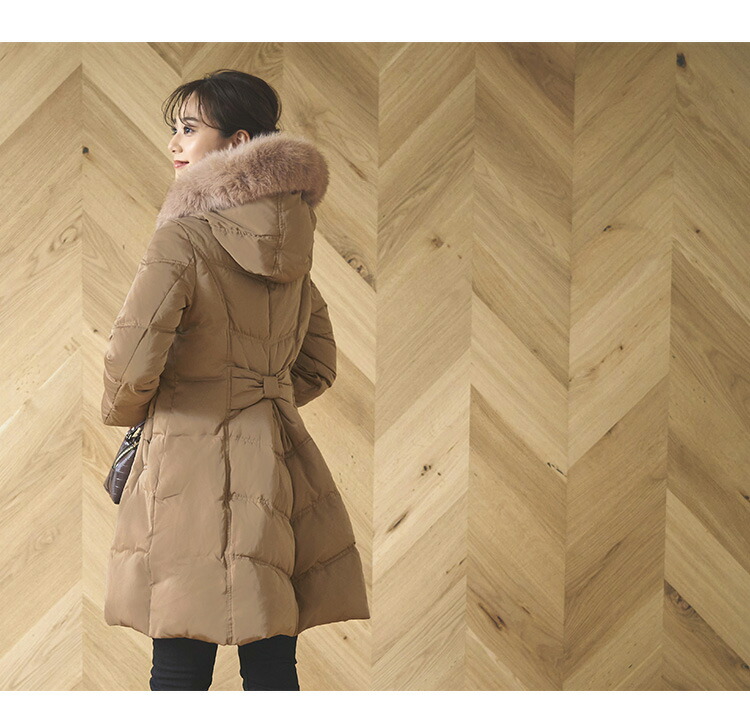 リュクスな甘さを軽やかにまとう！フォックスファーバッスルスタイル