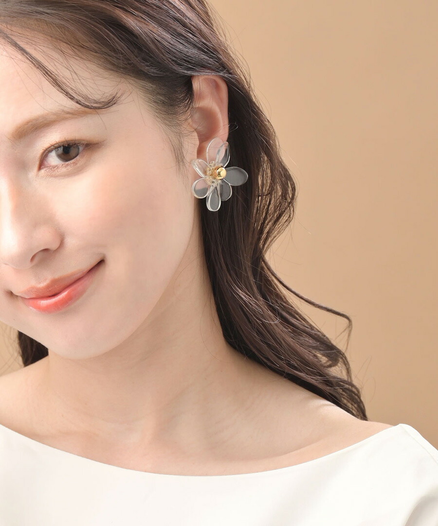 楽天市場】 クリアフラワーピアス ピアス イヤリング 抜け感 花