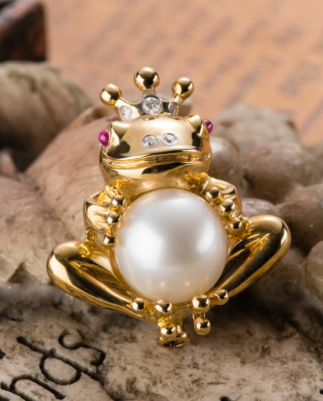 楽天市場】【ポイント5倍×5のつく日】 K18 カエル 南洋白真珠 パール