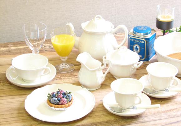 ウェッジウッド　クイーンズウェア　クイーンズプレイン　ディナープレート　26cm Wedgwood（ウェッジウッド）のクイーンズプレーンが入荷しました【川越