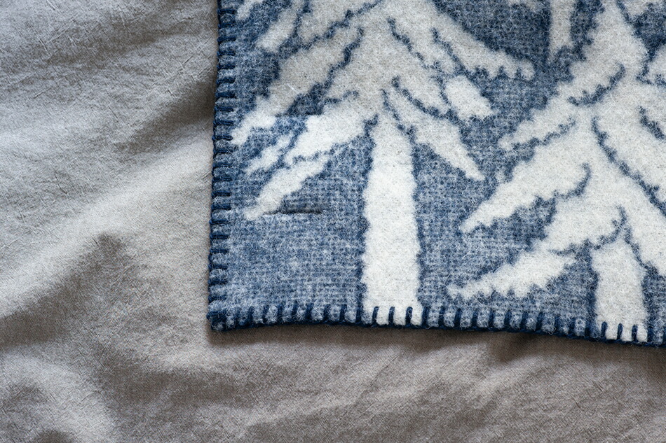 ハウスインザフォレスト／HOUSE IN THE FOREST ウールブランケット