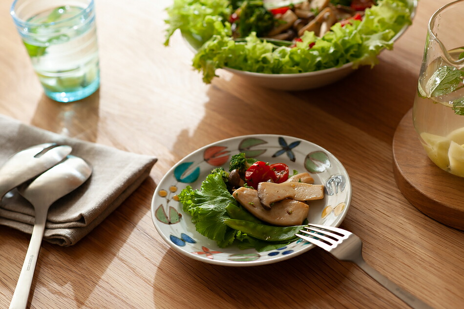 色絵花繋ぎ 平皿（徳永遊心） フリーデザイン ｜ 北欧・ロングライフ