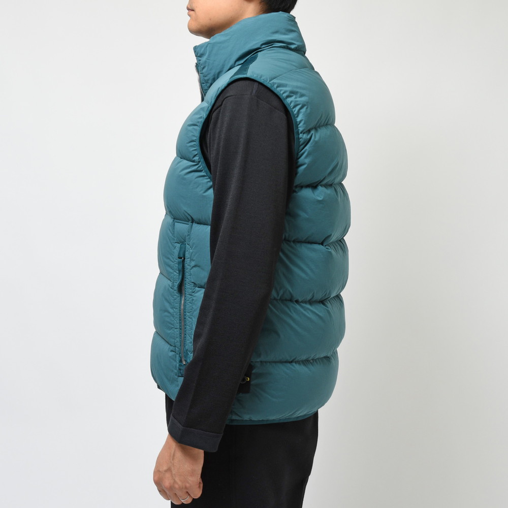 STONE ISLAND(ストーンアイランド)ガーメントダイシームレスダウン