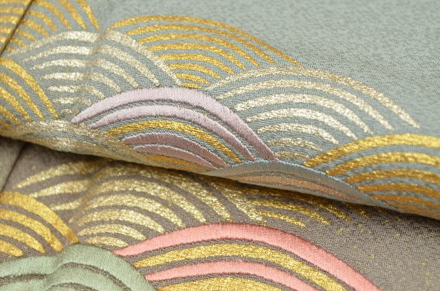 20%OFF☆P10倍／訪問着 正絹 仕立て上がり 刺繍 紋付 袷 リサイクル