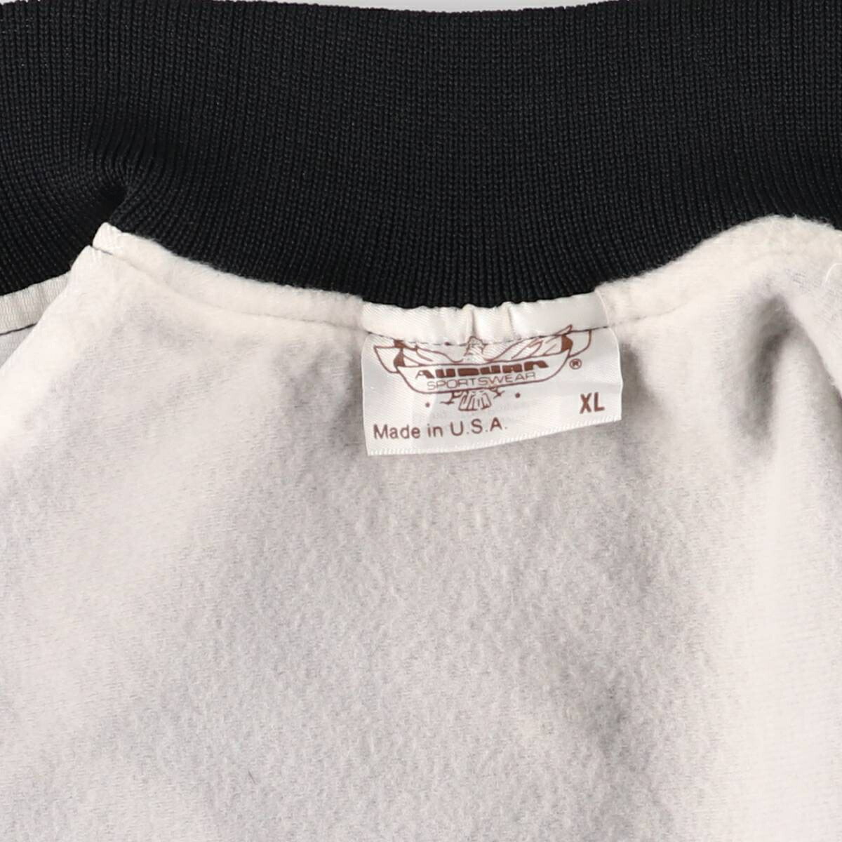 古着 80～90年代 AUBURN SPORTSWEAR バックプリント スタジャン