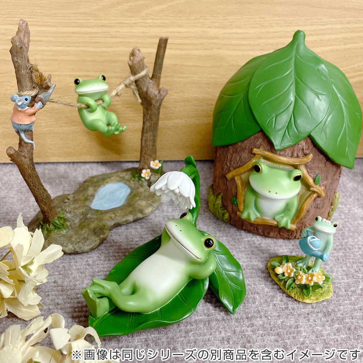 楽天市場】コポー 葉っぱに寝転ぶカエル カエル 置物 （ Copeau 置き物