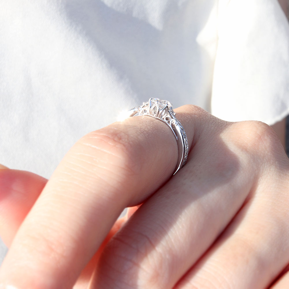 楽天市場】K18 指輪 ペリドット 大粒 天然石 8月 レディース リング 18