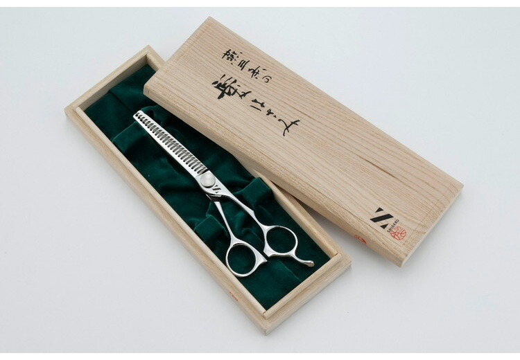 楽天市場】燕三条の髪はさみ シゲル工業 美容師のスキばさみ 16.4cm 桐