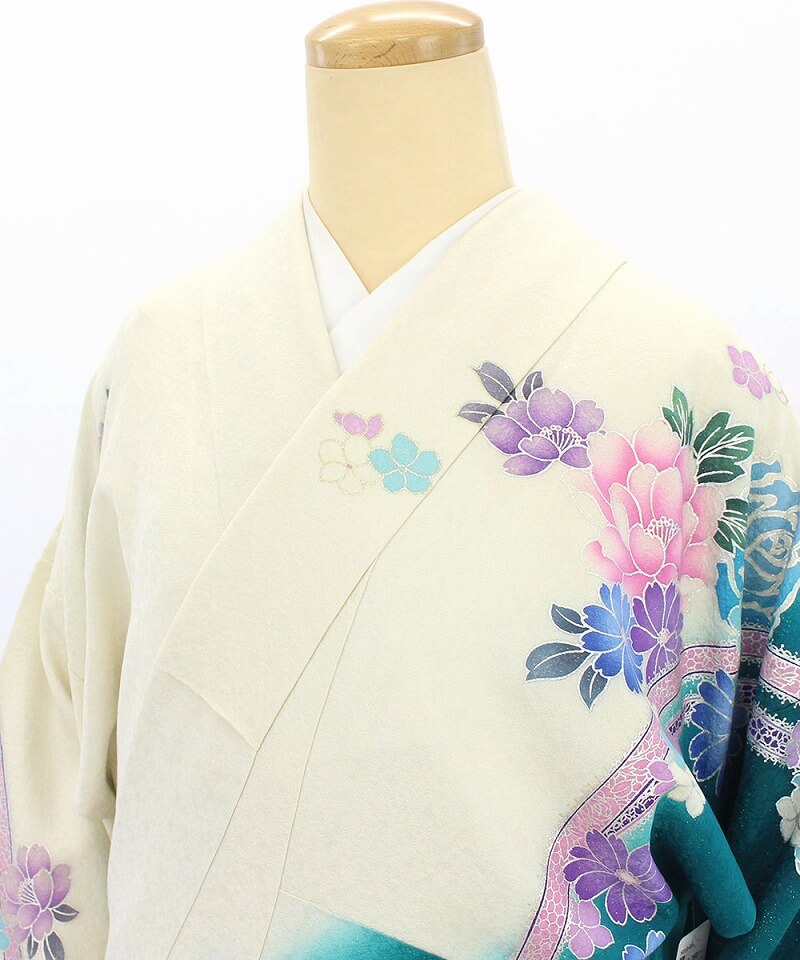 157~170センチぐらいの方が適応サイズ】振袖のみ るなのあ紺色 157~170